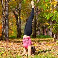 Urdhva Mukha Pinch Mayurasana